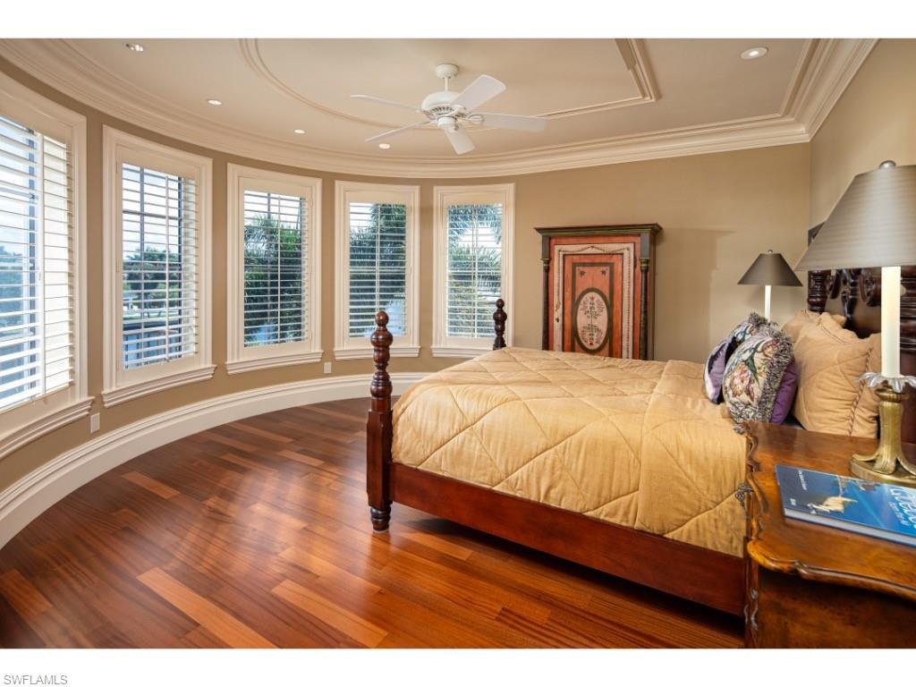 AQUALANE SHORES - Residential