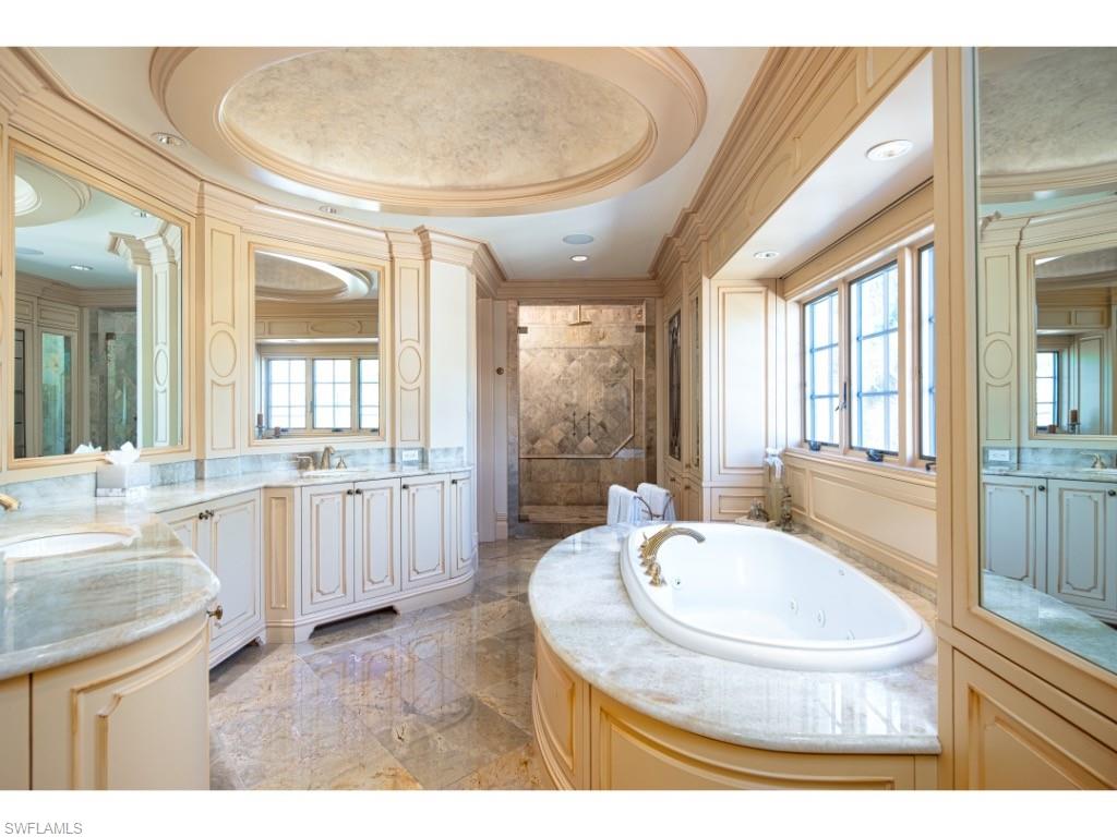 AQUALANE SHORES - Residential