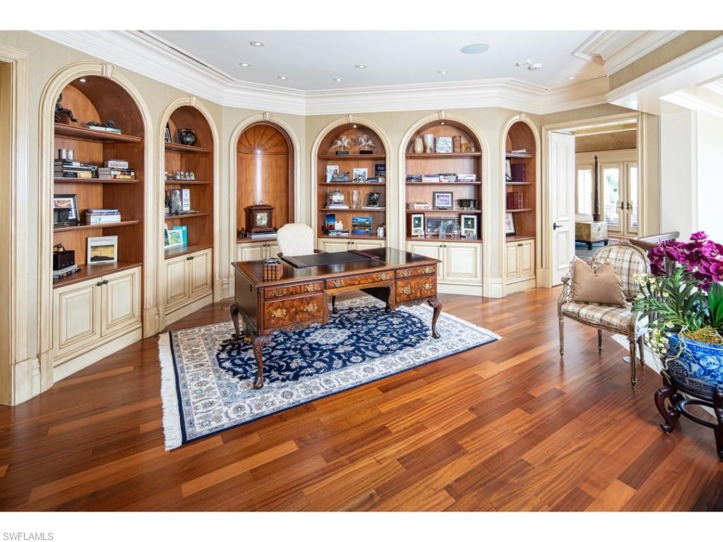 AQUALANE SHORES - Residential