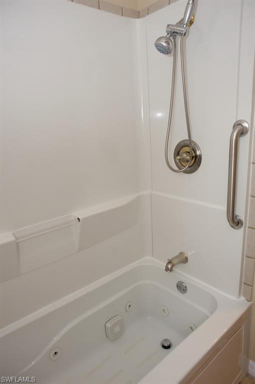 NAPLES PARK - Residential