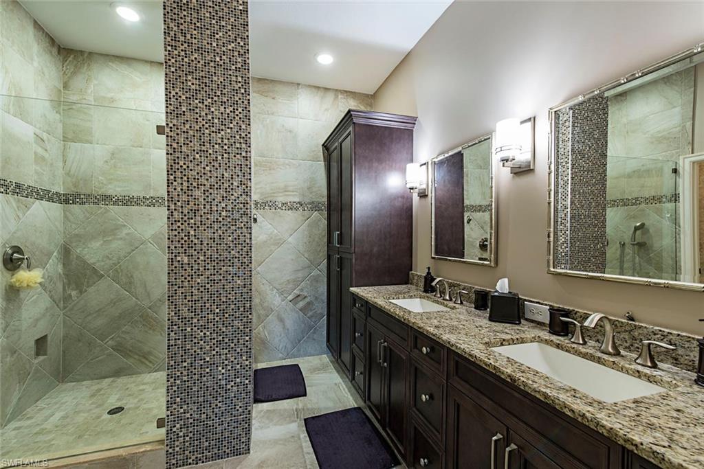 PALM COLONY - Residential