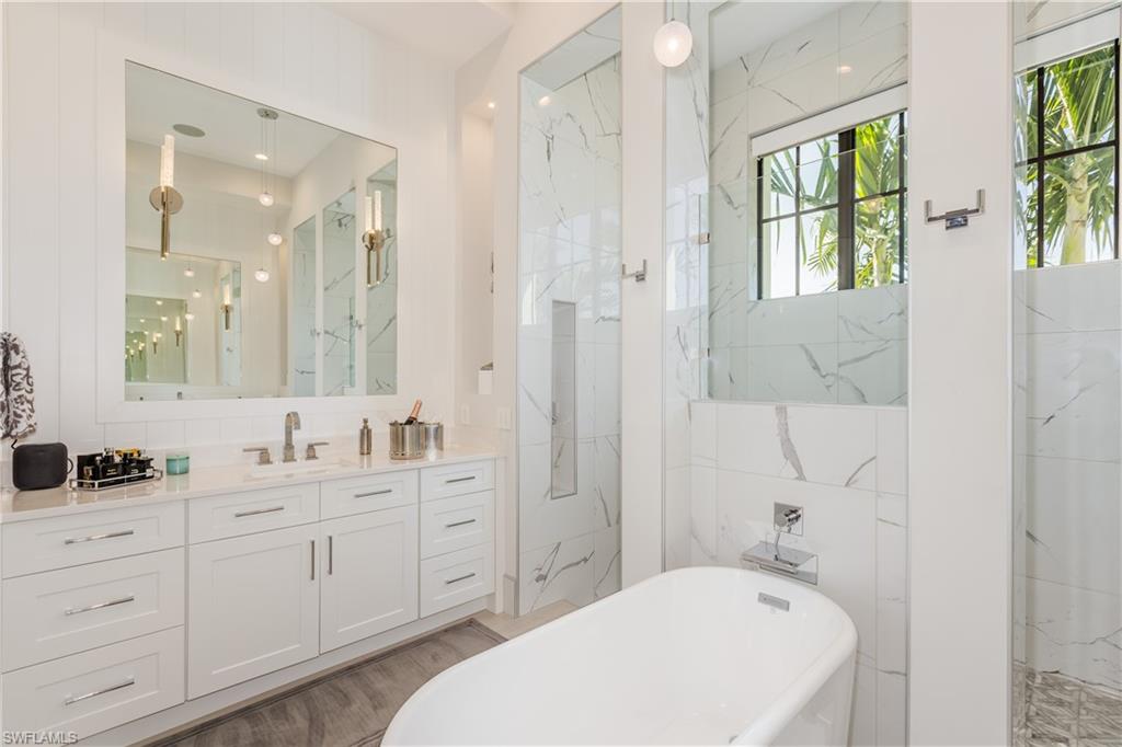 MARCO ISLAND - Residential