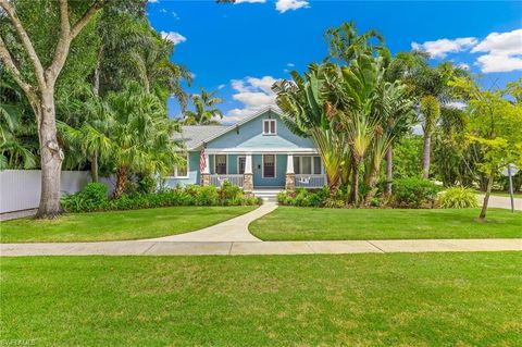 1463 Poinciana AVE FORT MYERS FL 33901