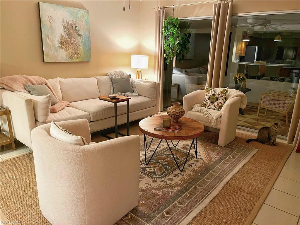 IMPERIAL SHORES - Residential