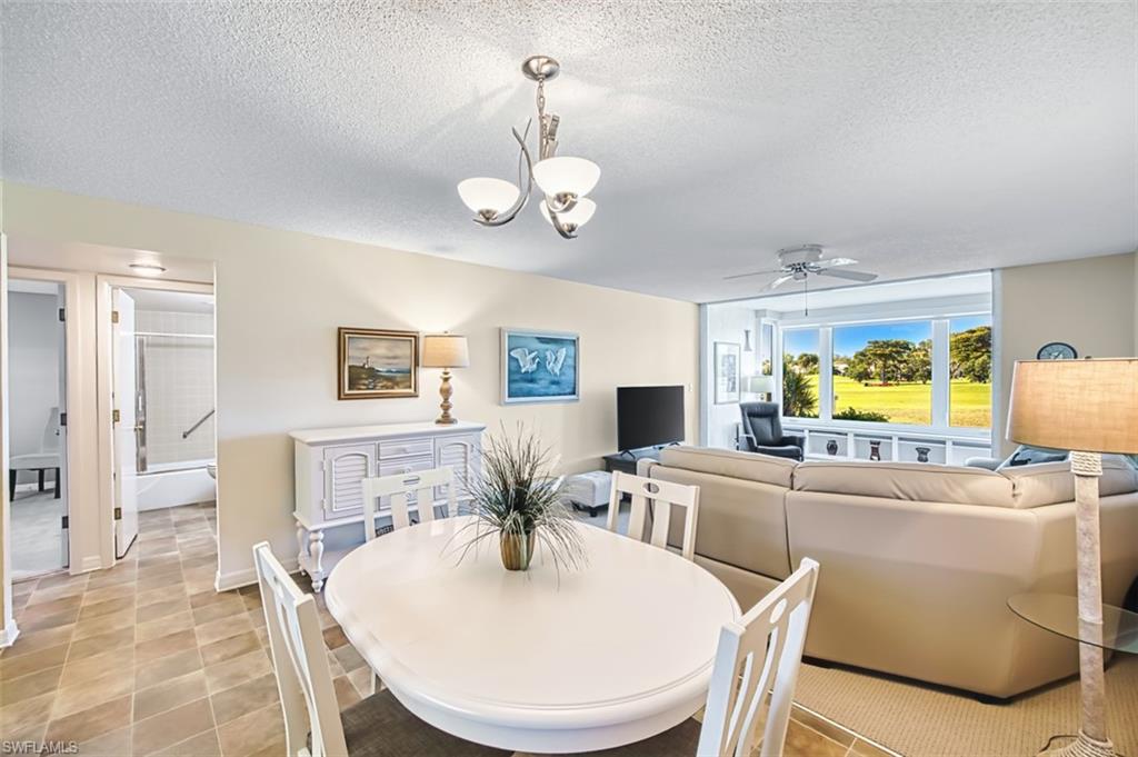 SEVEN LAKES - Residential