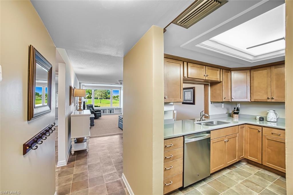 SEVEN LAKES - Residential