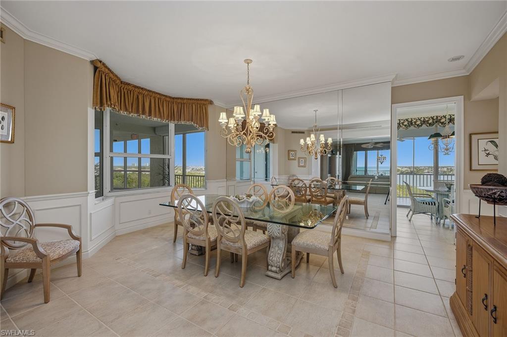 ROYAL MARCO POINT - Residential