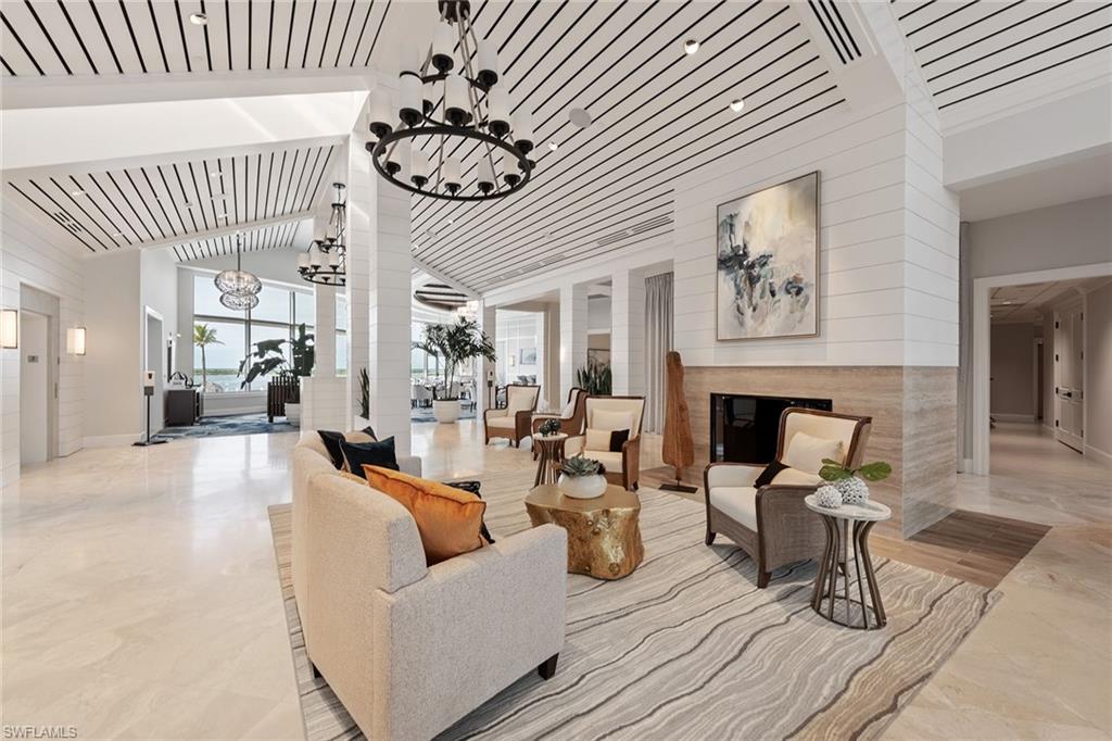 ROYAL MARCO POINT - Residential