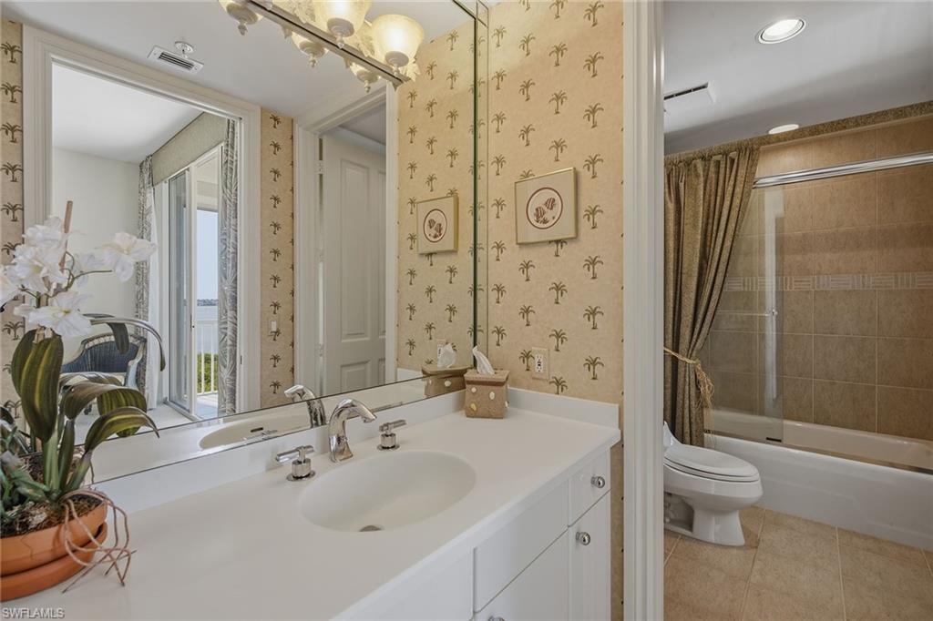 ROYAL MARCO POINT - Residential