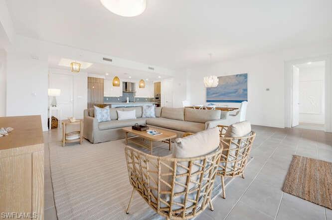 ELEVEN ELEVEN CENTRAL - Residential