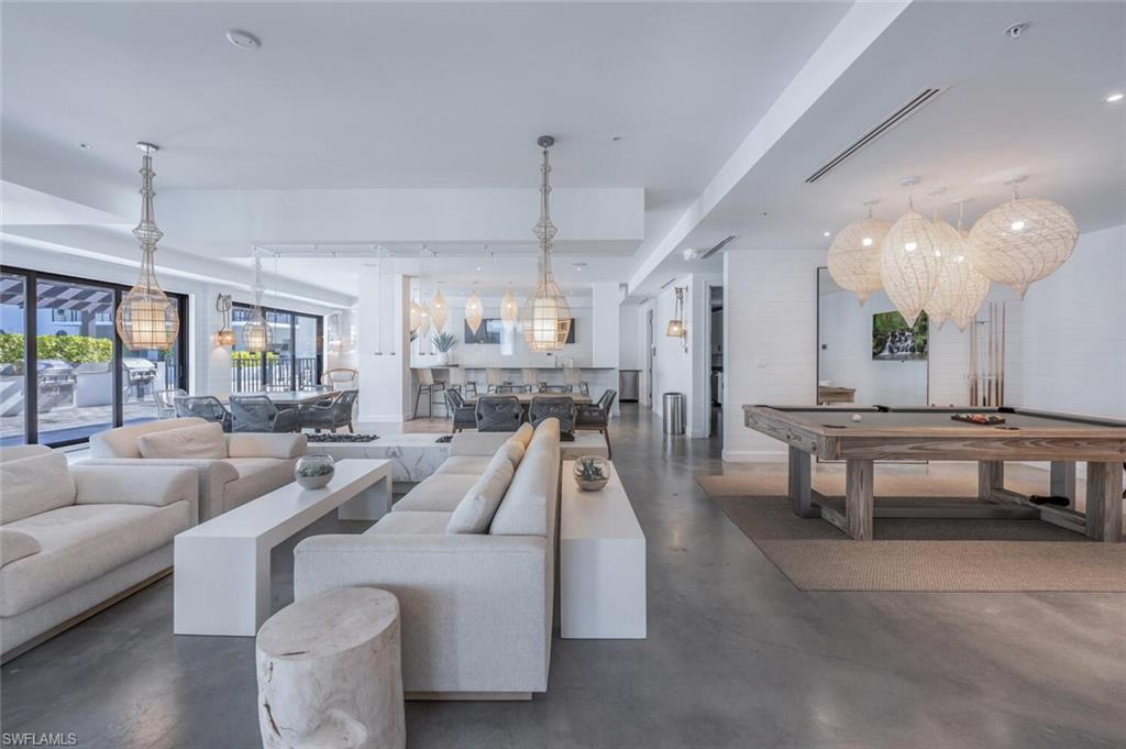 ELEVEN ELEVEN CENTRAL - Residential