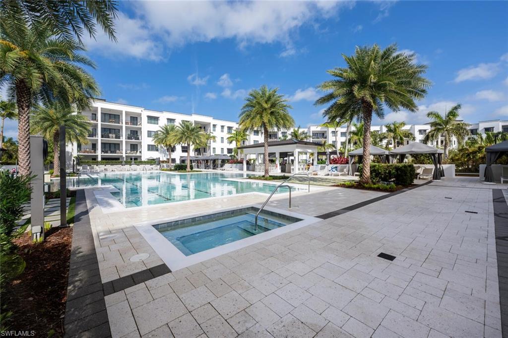 ELEVEN ELEVEN CENTRAL - Residential