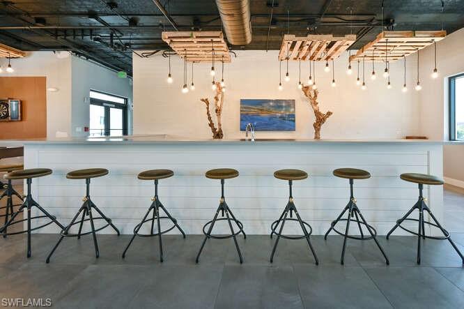 ELEVEN ELEVEN CENTRAL - Residential