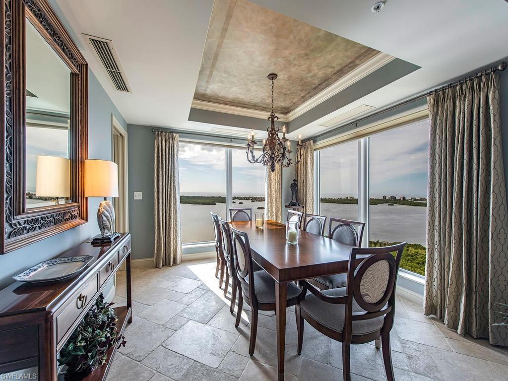 ESTANCIA - Residential