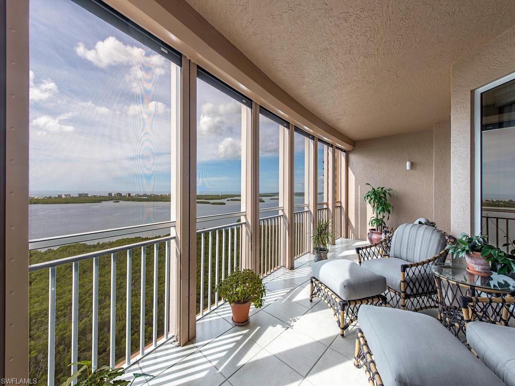 ESTANCIA - Residential