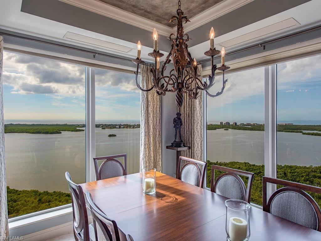 ESTANCIA - Residential