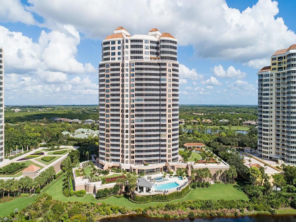 ESTANCIA - Residential