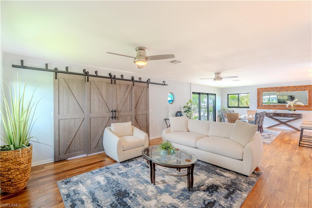 HYDE PARK - Residential