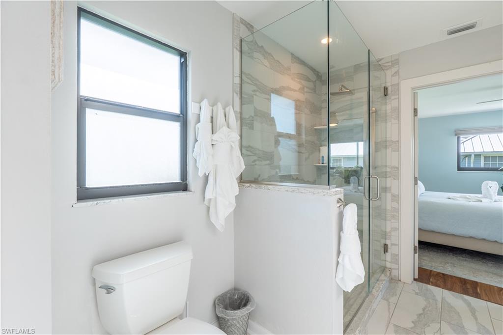 HYDE PARK - Residential