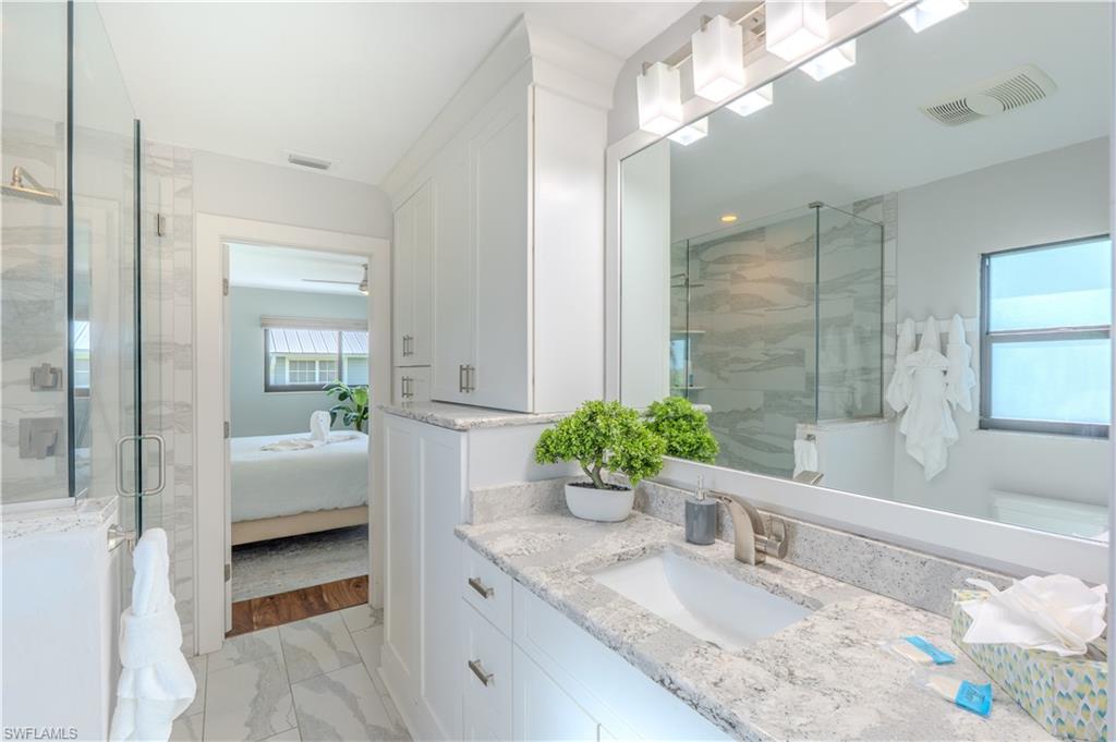 HYDE PARK - Residential