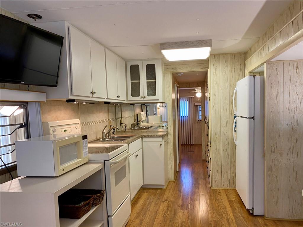 ENCHANTING SHORES - Residential