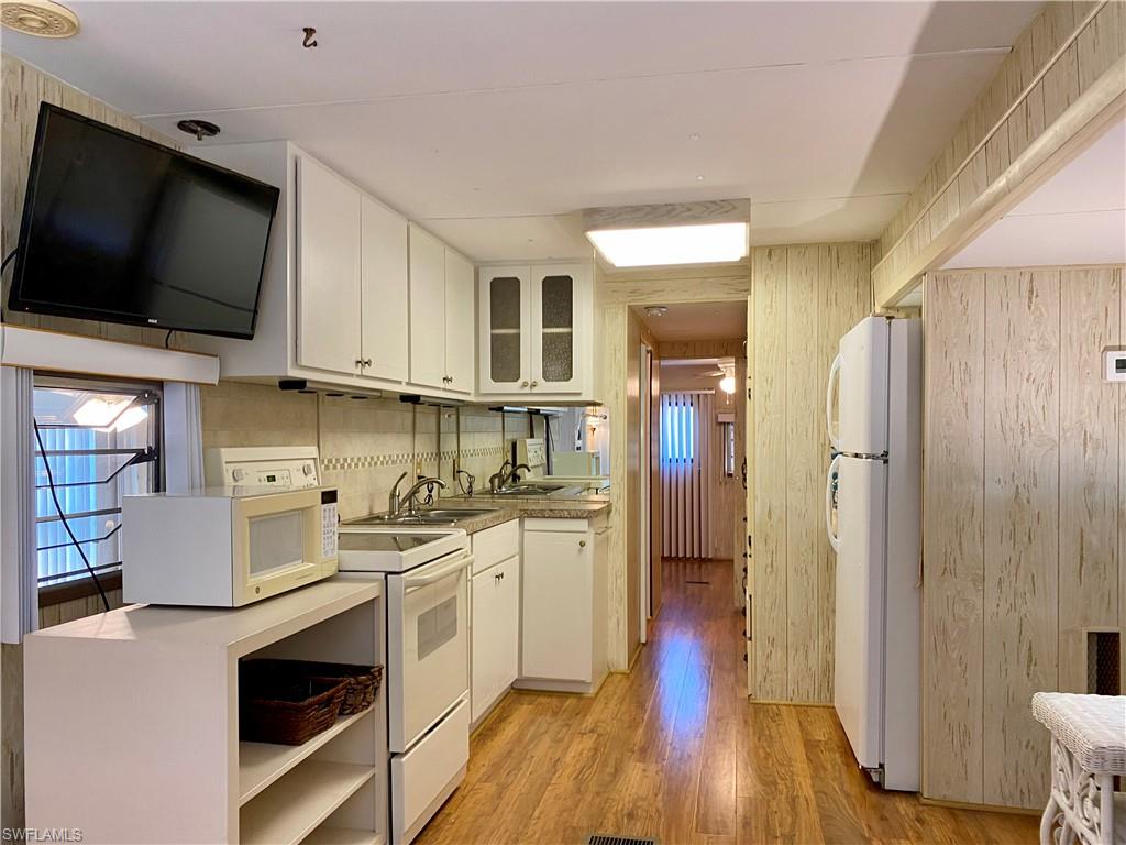 ENCHANTING SHORES - Residential