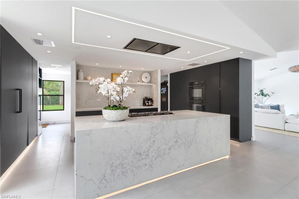 LIVINGSTON WOODS - Residential