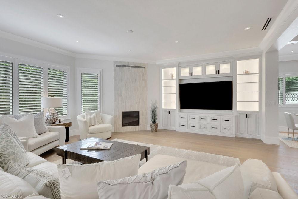 WATERFORD AT PELICAN BAY - Residential