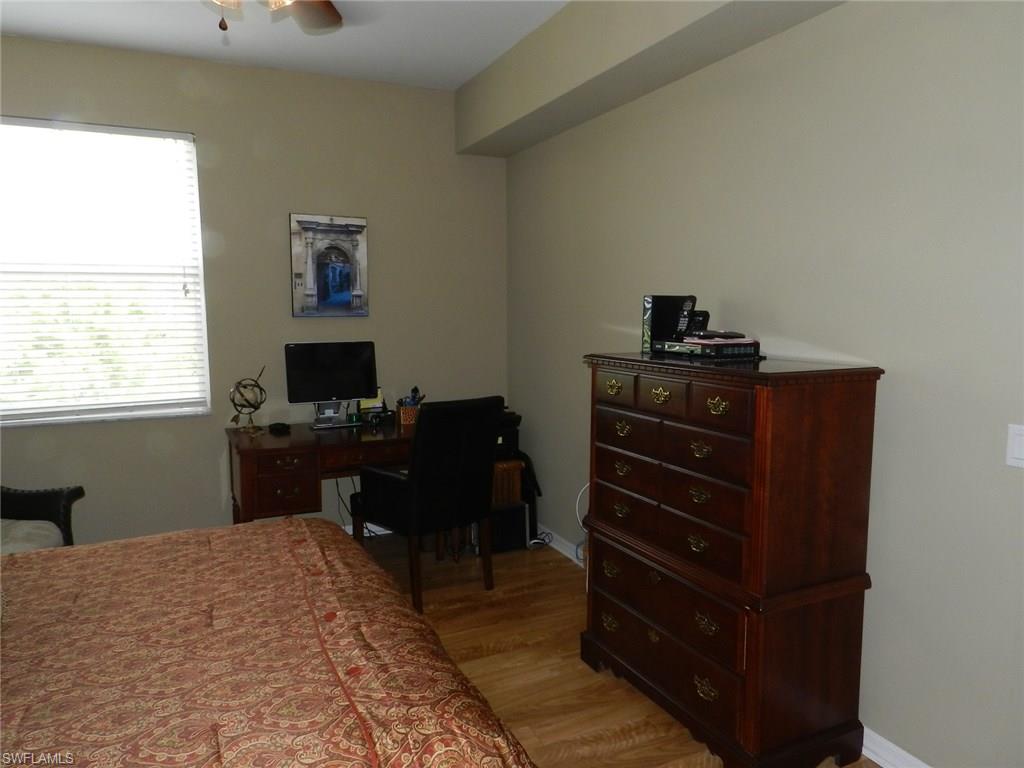 LONGHURST IV - Residential