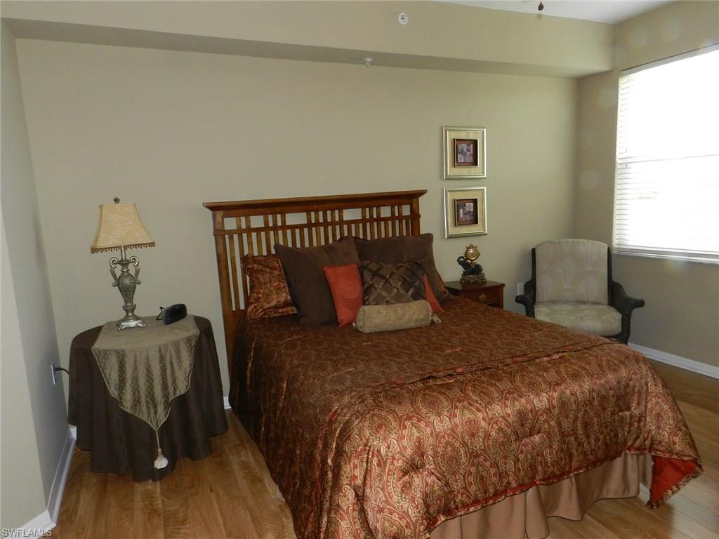 LONGHURST IV - Residential