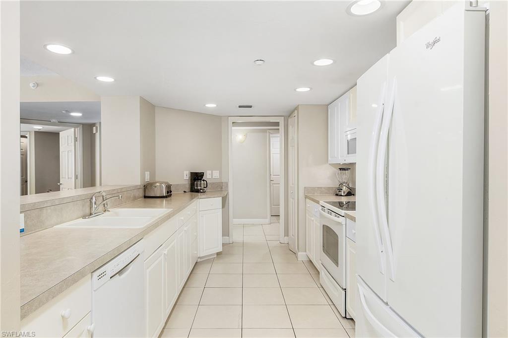 GULLWING BEACH RESORT - Residential