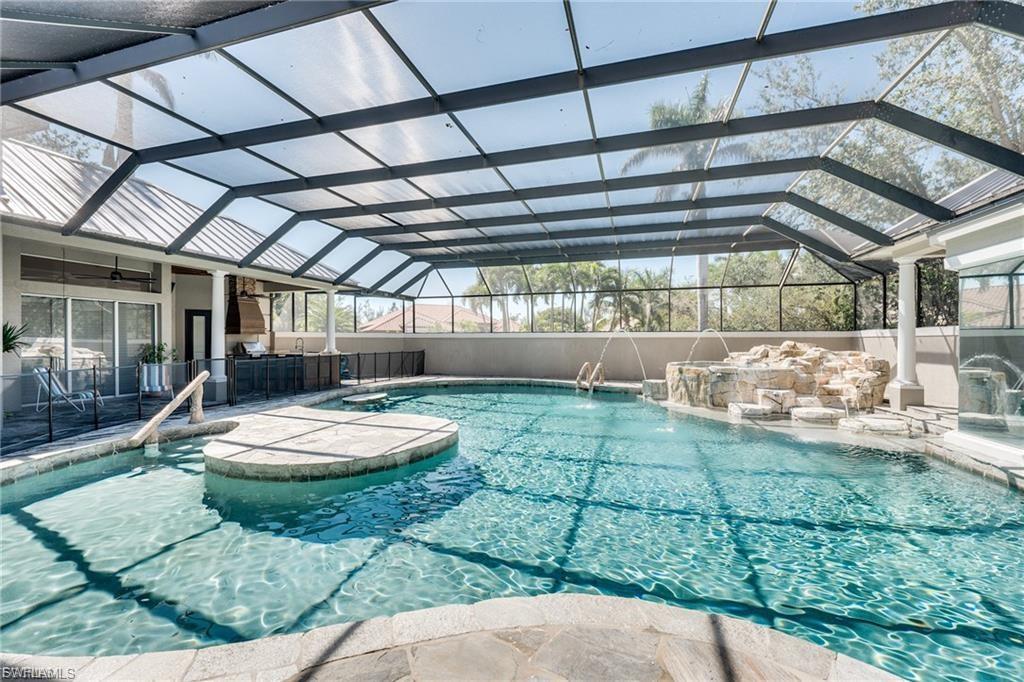 ST. CHARLES HARBOUR - Residential