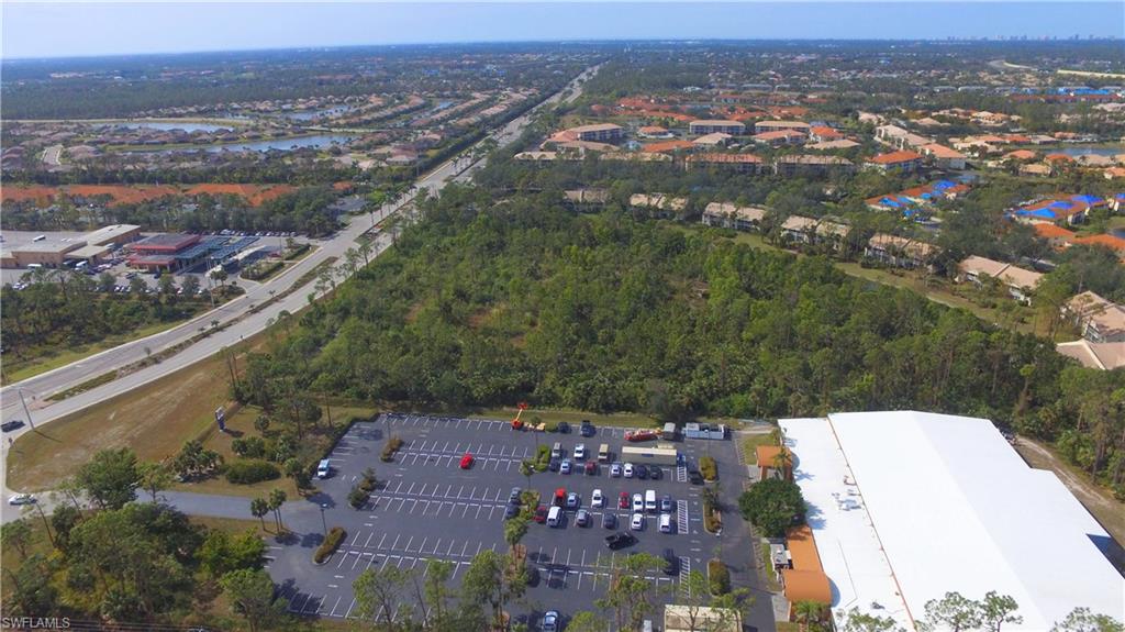 ACREAGE - Commercial Sale