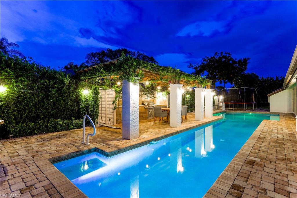 WHISKEY CREEK - Residential