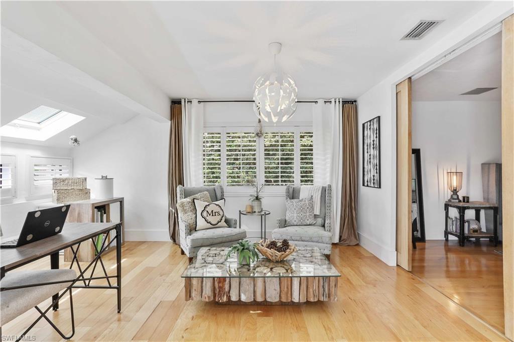 WHISKEY CREEK - Residential