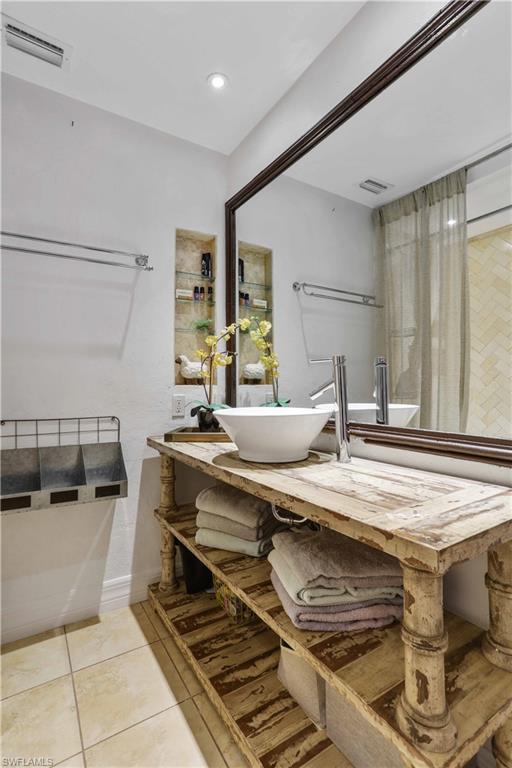 WHISKEY CREEK - Residential