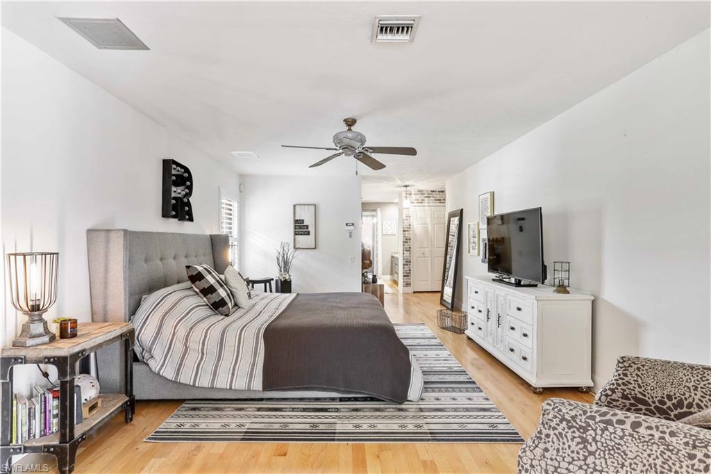 WHISKEY CREEK - Residential