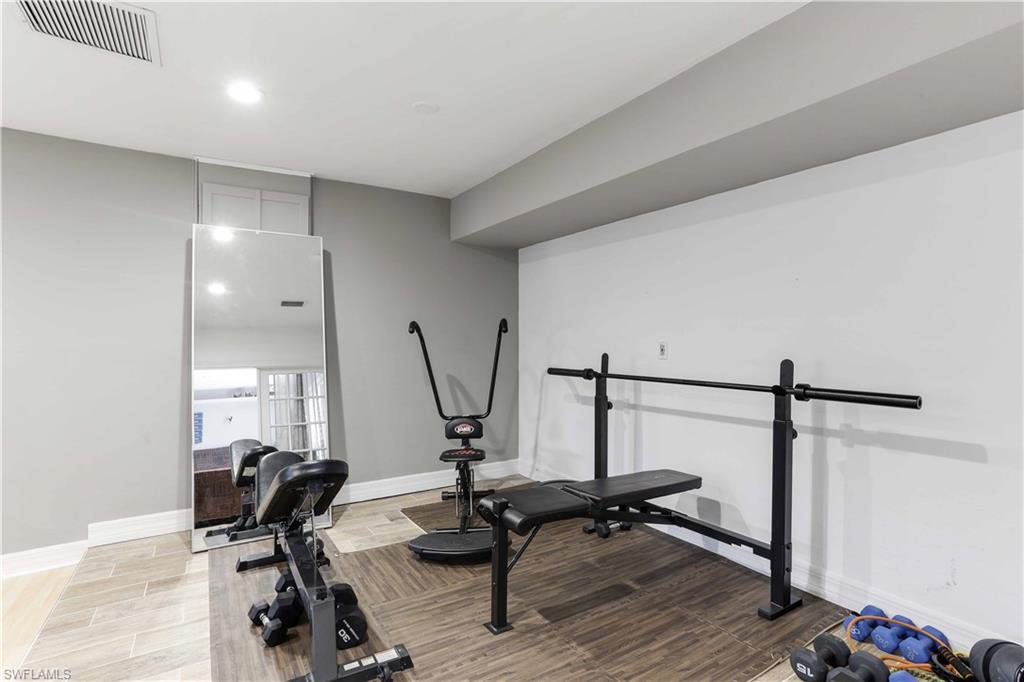 WHISKEY CREEK - Residential