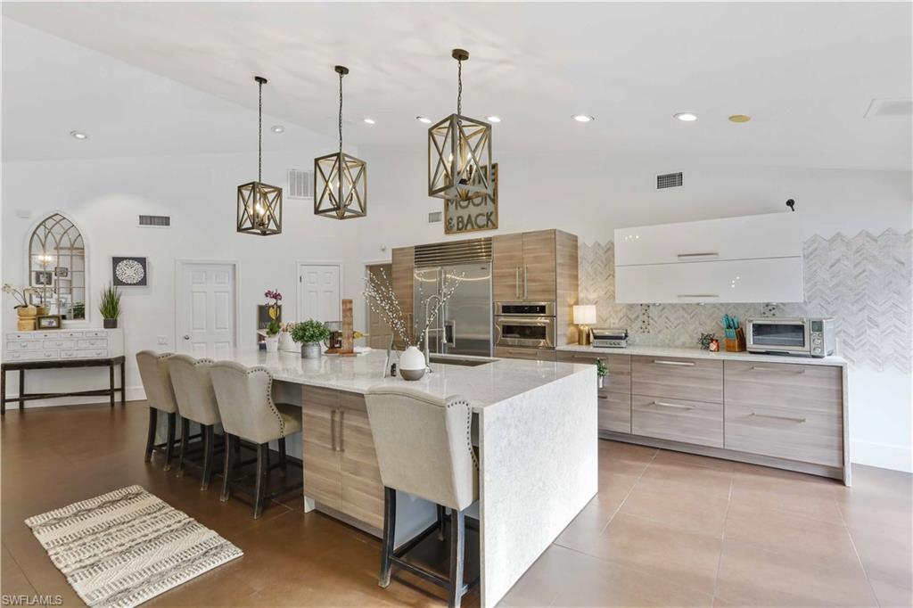 WHISKEY CREEK - Residential