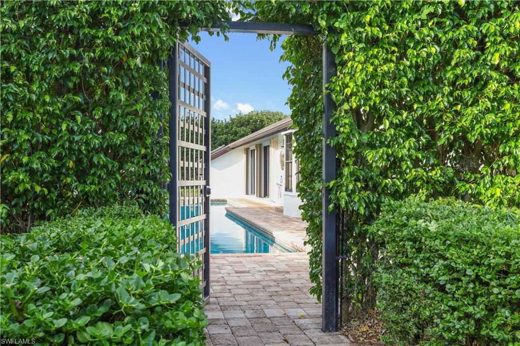 WHISKEY CREEK - Residential