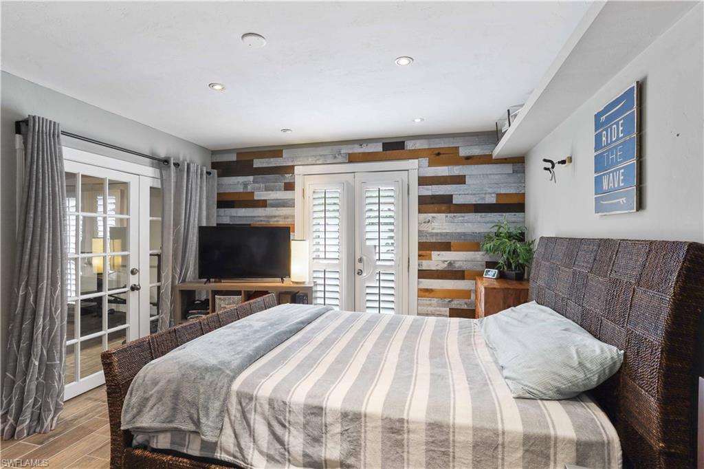 WHISKEY CREEK - Residential