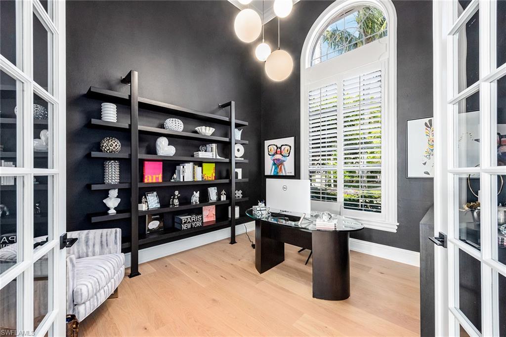 MOORINGS - Residential