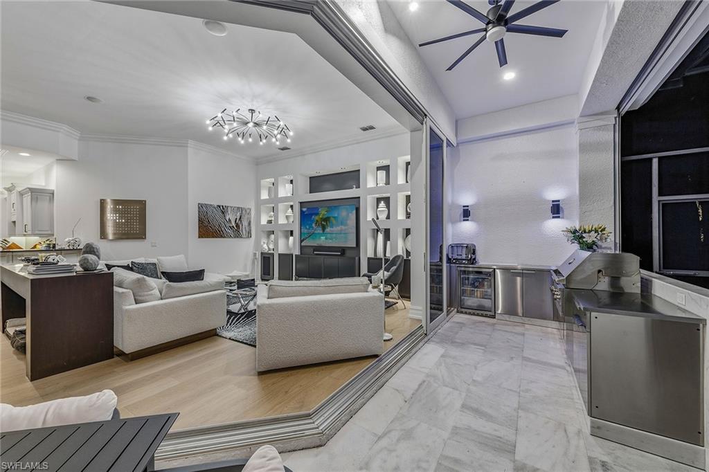 MOORINGS - Residential