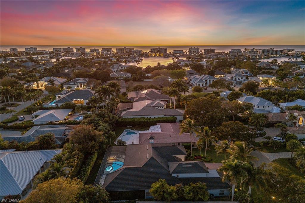 MOORINGS - Residential