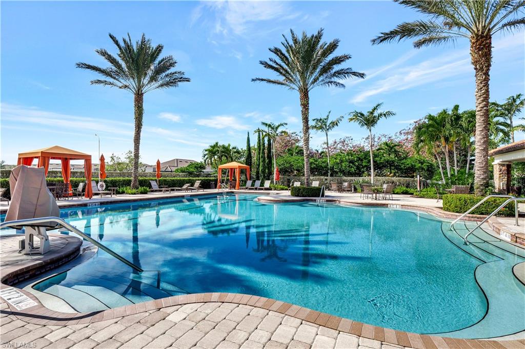 ESPLANADE AT HACIENDA LAKES - Residential