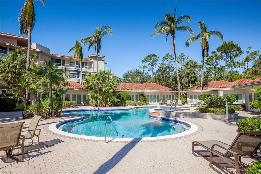 L'ERMITAGE AT GREY OAKS - Residential