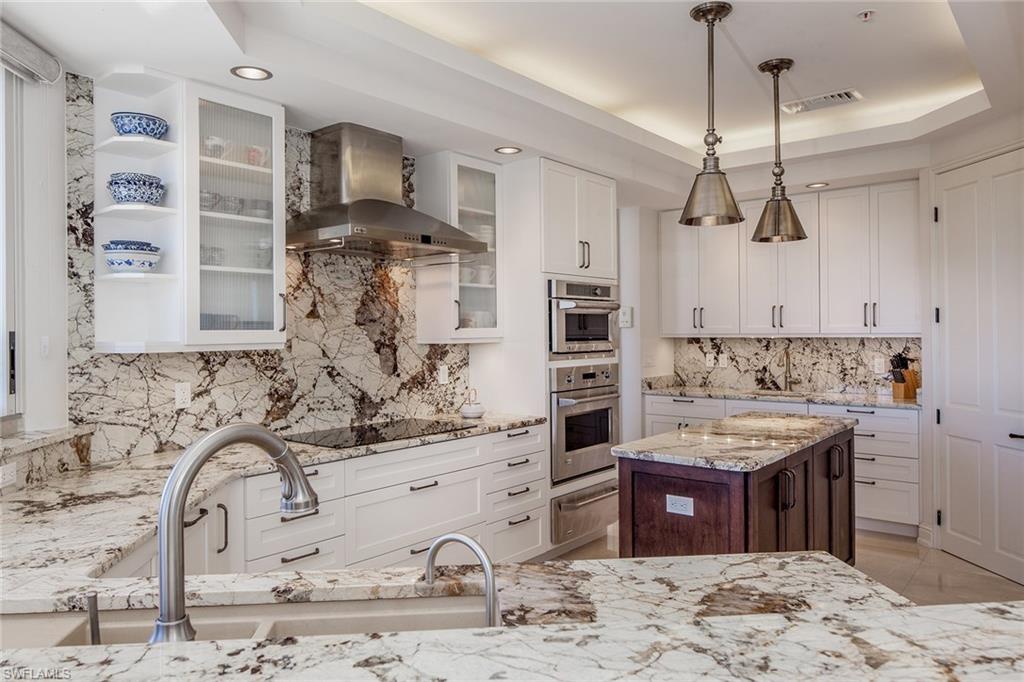 L'ERMITAGE AT GREY OAKS - Residential