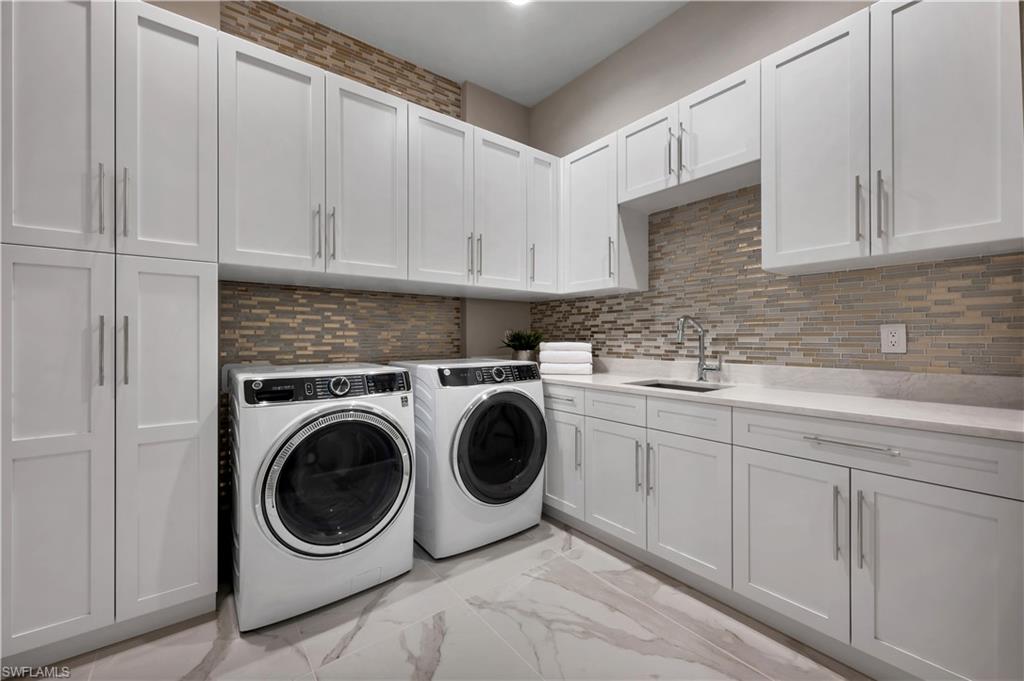 PARK SHORE - Residential