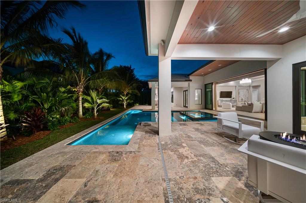 PARK SHORE - Residential