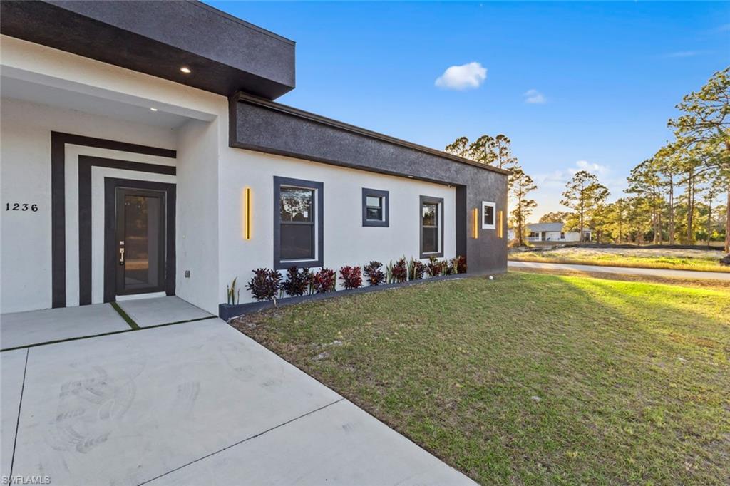 LEHIGH ACRES - Residential